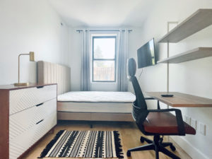 Madison St – #223 w/ gym, 2 rooftops, lounge, laundry