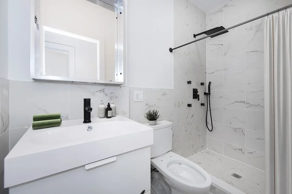 1223-bedford-ave-bathroom2