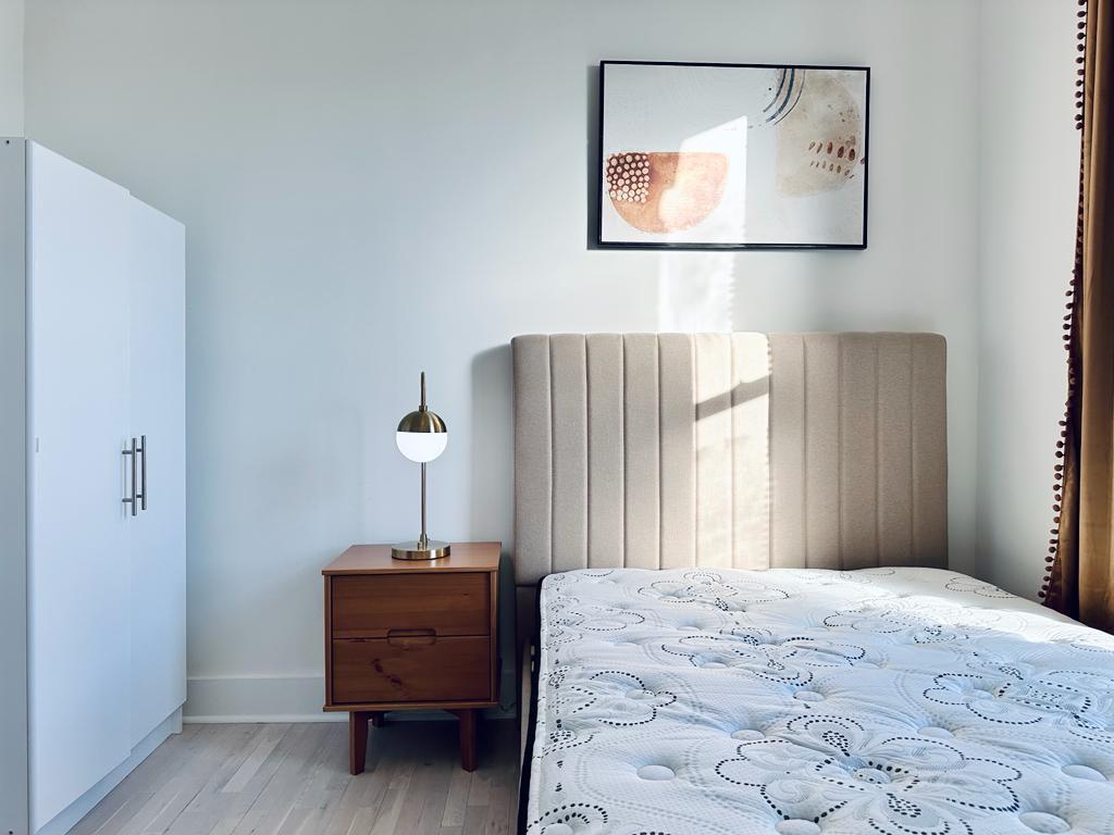1223-bedford-ave-room430-bed4
