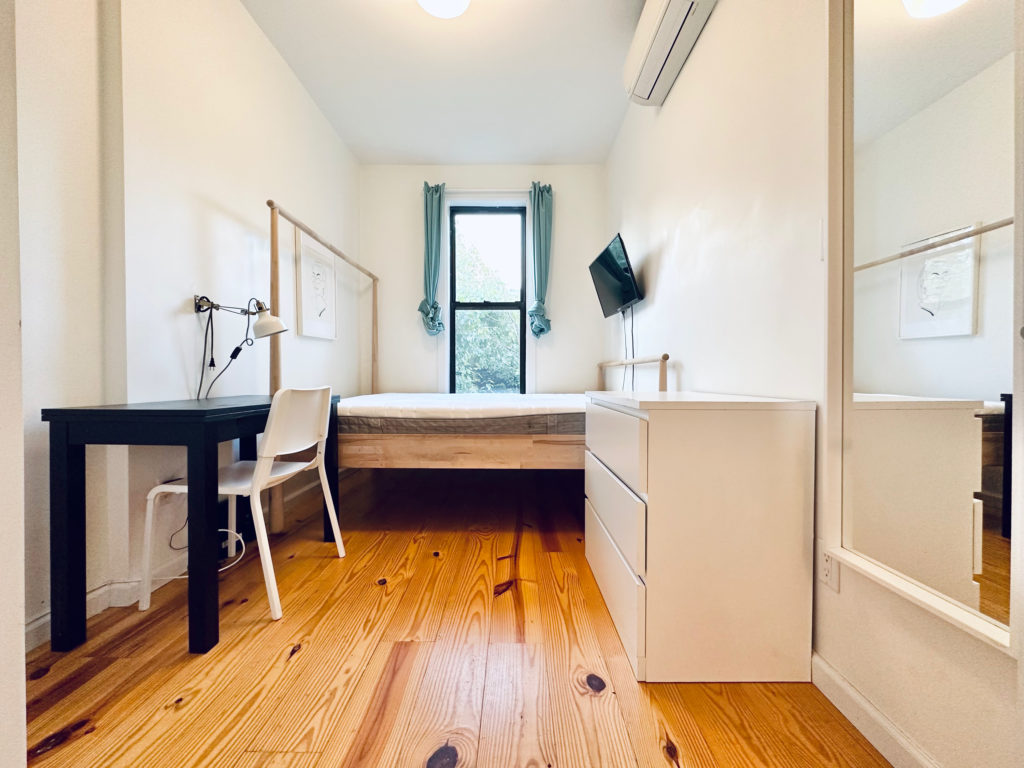 235-himrod-apt2L-room438-back-left-1