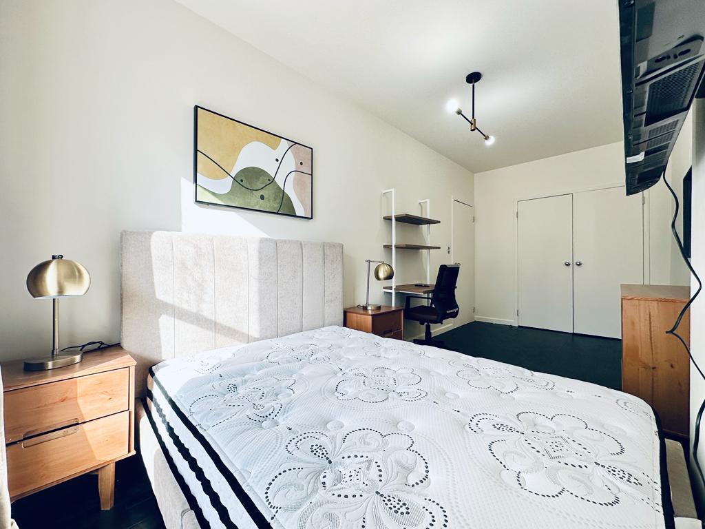 810-Rogers-Ave-3FL-Room468-2