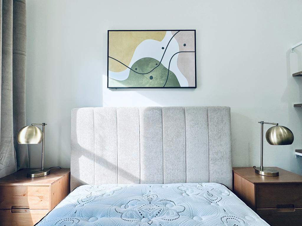 810-Rogers-Ave-3FL-Room468-3