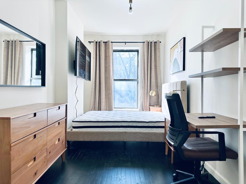 810-Rogers-Ave-3FL-Room468-4