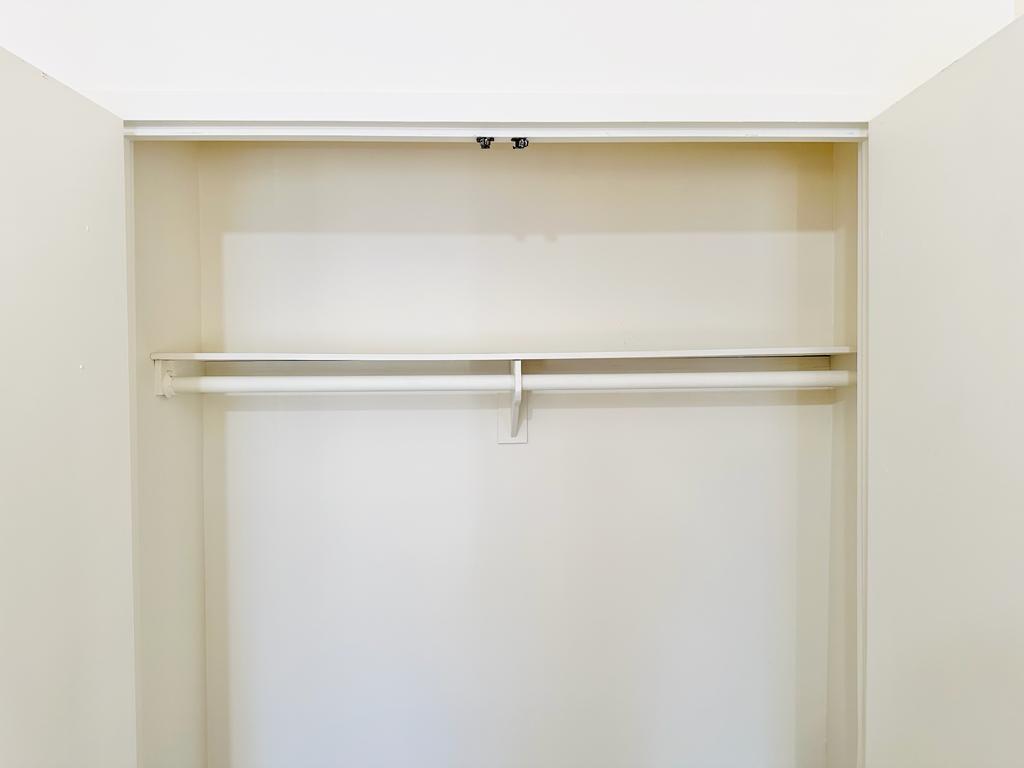 810 Rogers Ave-3FL-Room468-7