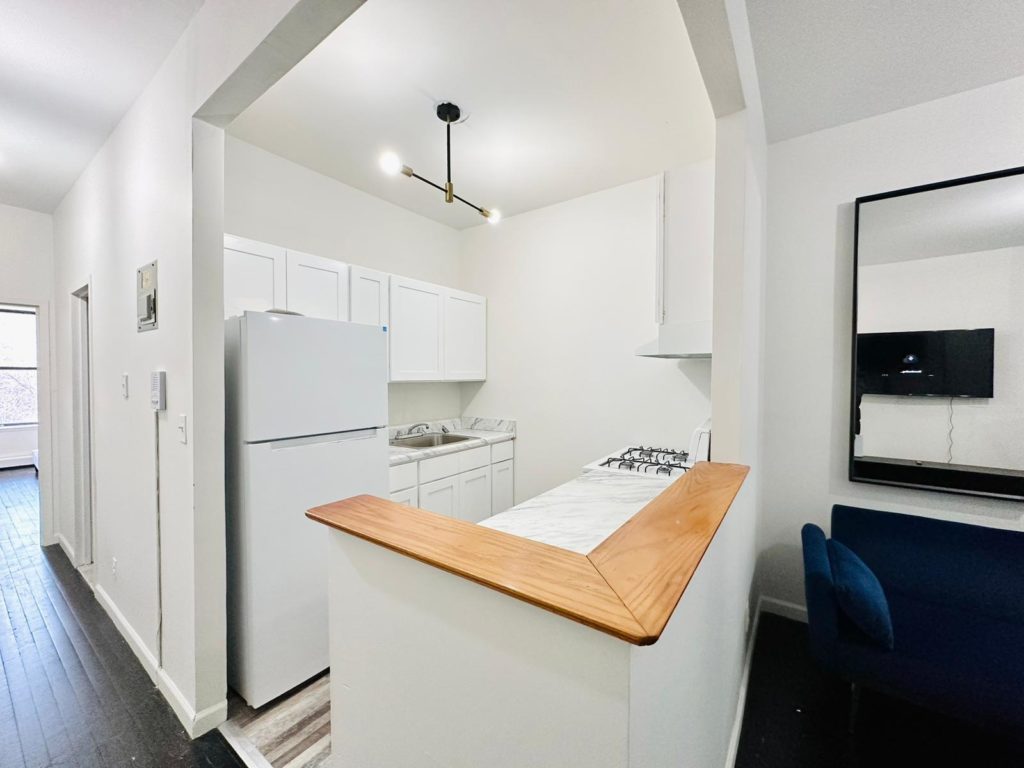 810 Rogers Ave-Kitchen