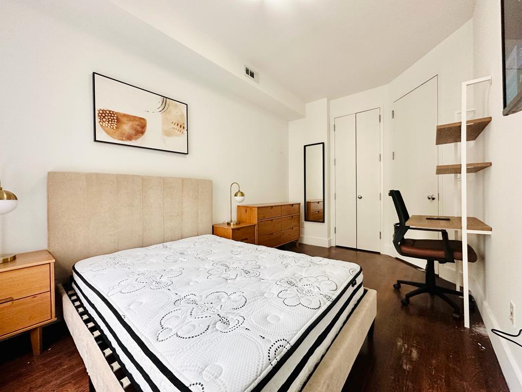 311 Rogers Avenue-Room516-2-Furnished