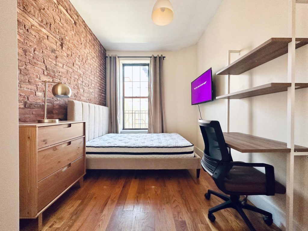 938 Lafayette-Room489-1-Furnished