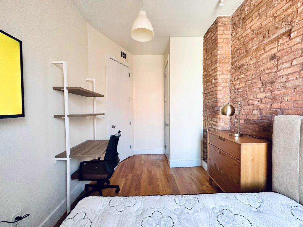 938 Lafayette-Room489-3-furnished