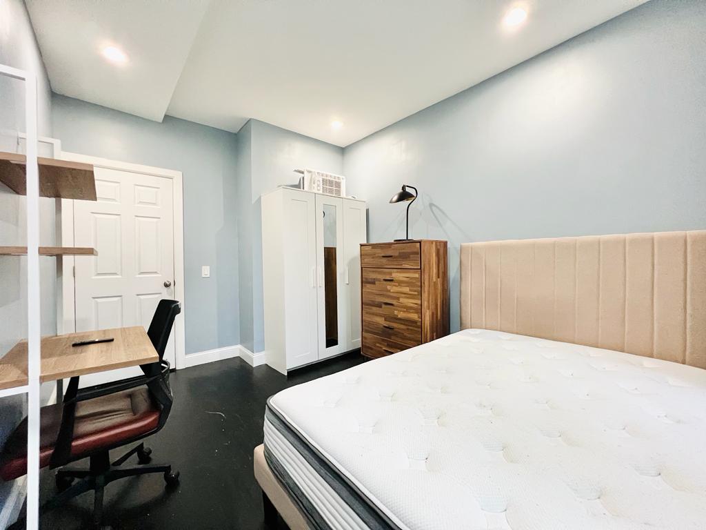 78 Himrod st-Room377-3