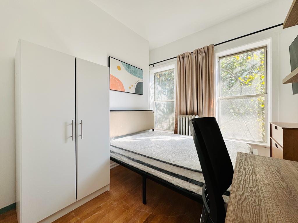 72 Van Buren#2-Room599-temp-1