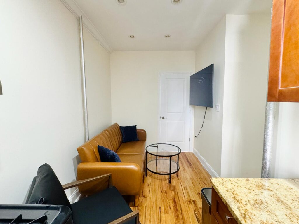 1131 president st apt 1B-Livingroom1