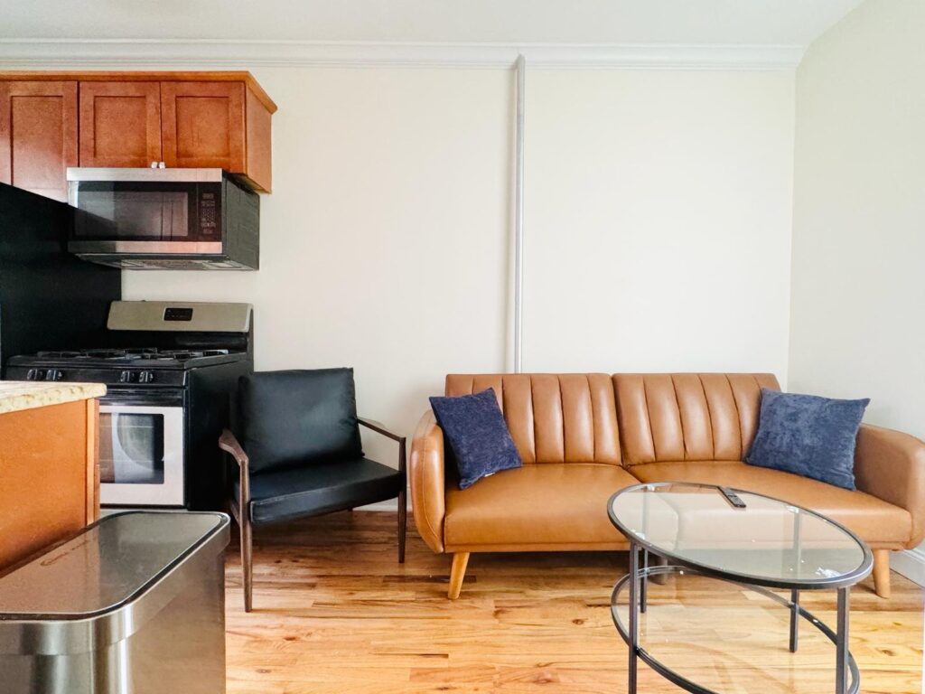 1131 president st apt 1B-Livingroom2