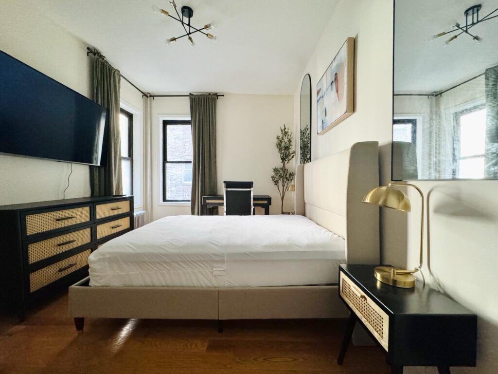 1131 president st apt 1B- Room650-2-new