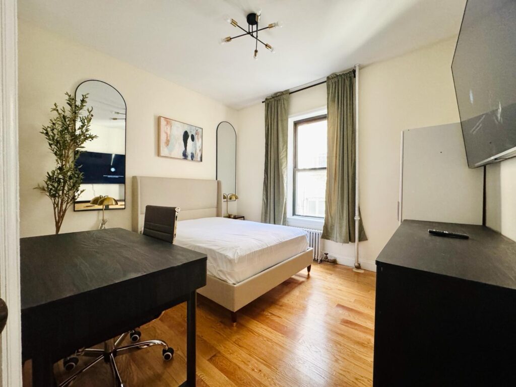 1131 president st apt 1B- Room653-1-new