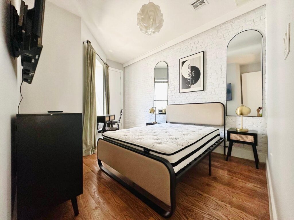 102 Rogers Ave, 7-Room729-1