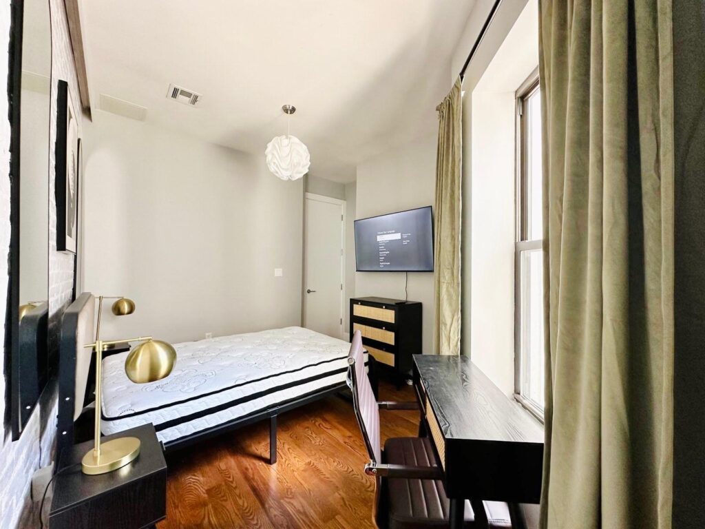 102 Rogers Ave, 7-Room729-3