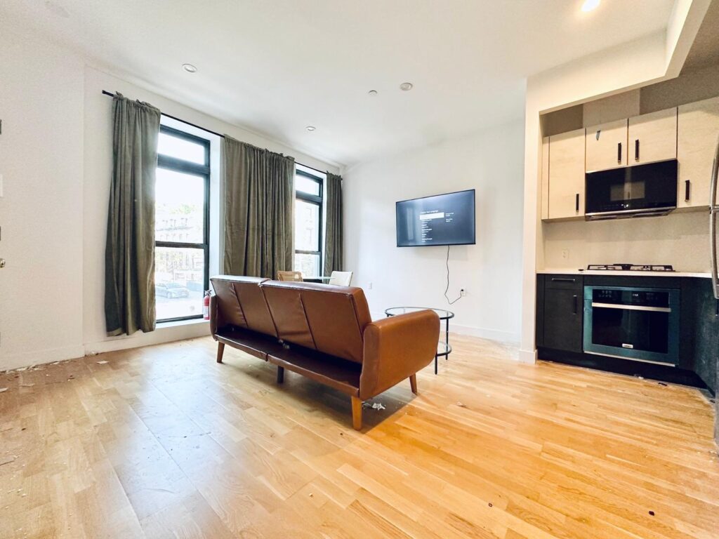 251 Dekalb Ave, 1 – Living Room3