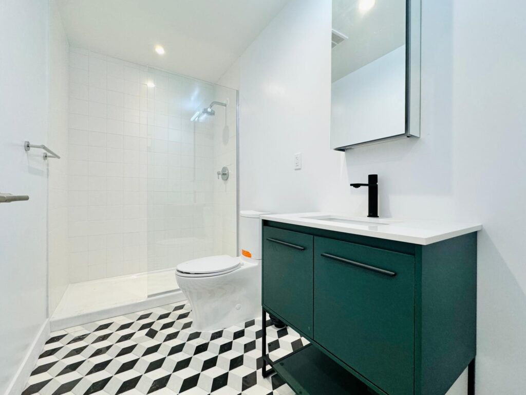 287 Vanderbilt Ave-Bathroom1
