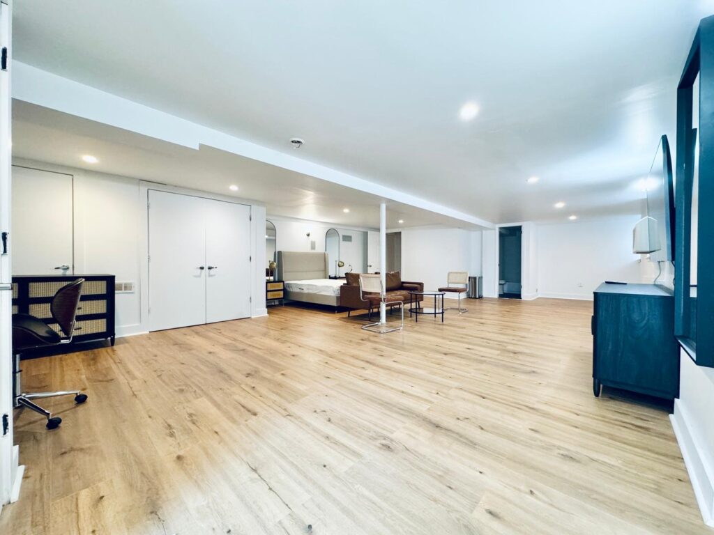 330 Starr St 1F-Room744-1