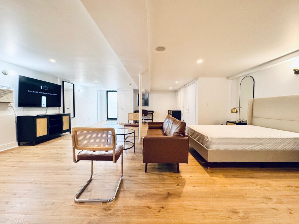 330 Starr St 1F-Room744-4