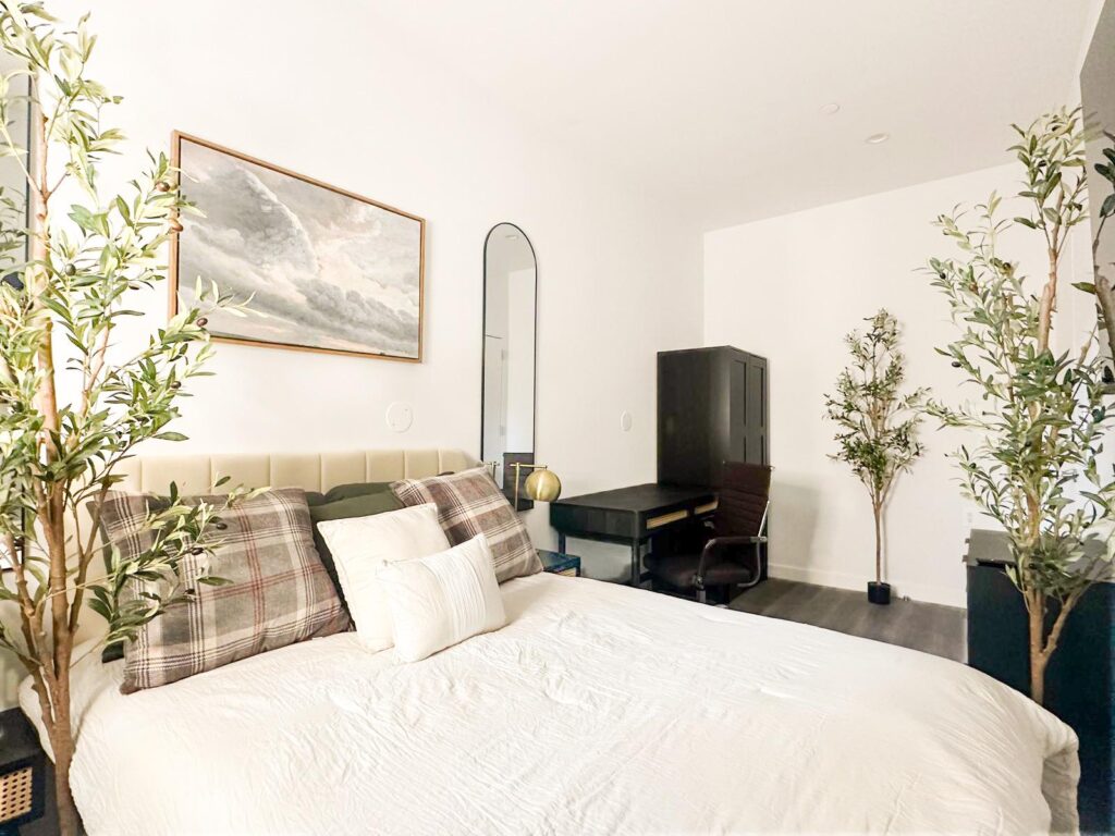 253 Dekalb 1Fl-Room694-6