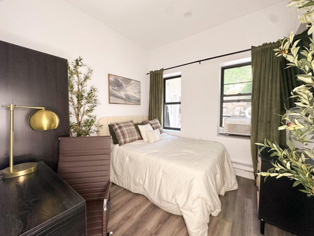 253 Dekalb 1Fl-Room695-1