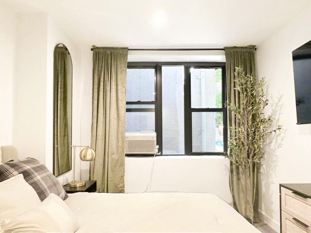 253 Dekalb 1Fl-Room693-5