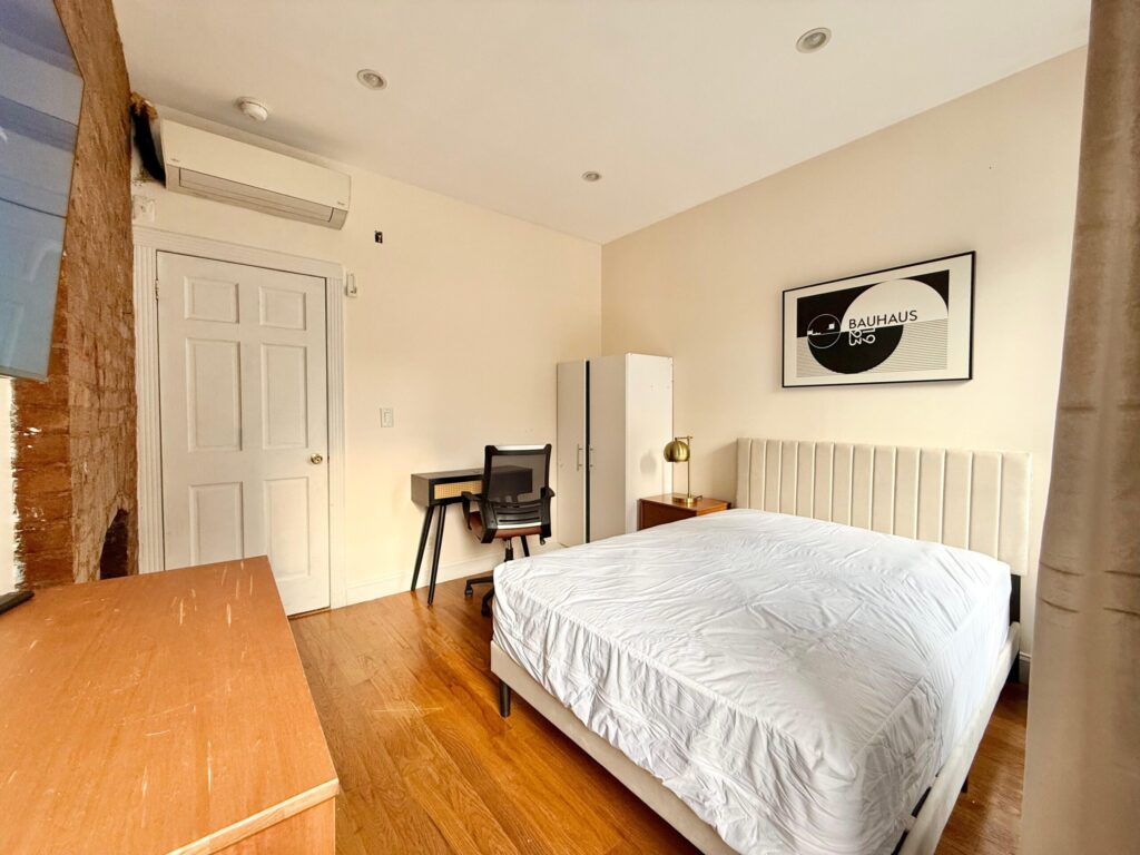 533 Nostrand Avenue #2 – Room #801-2