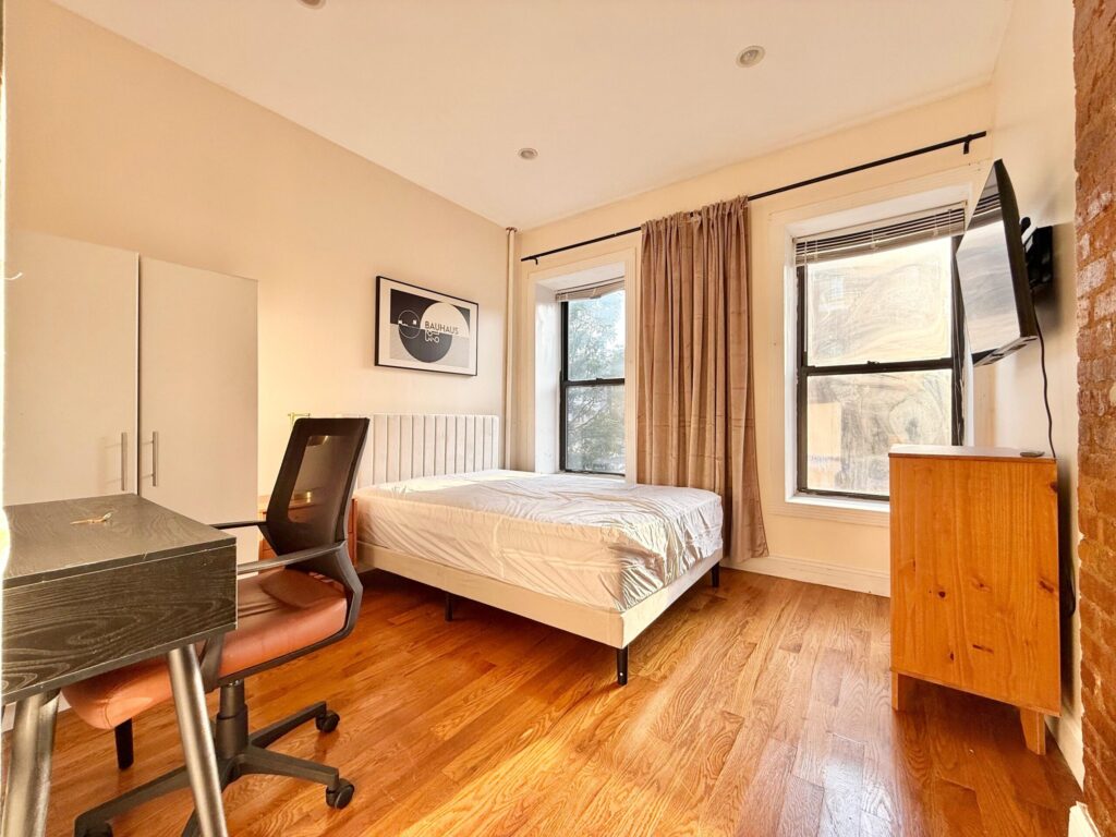 533 Nostrand Avenue #2 – Updated Room #801-1