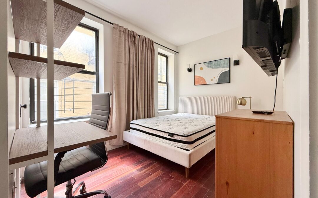 Starr St – #815 (14 minute to Manhattan)