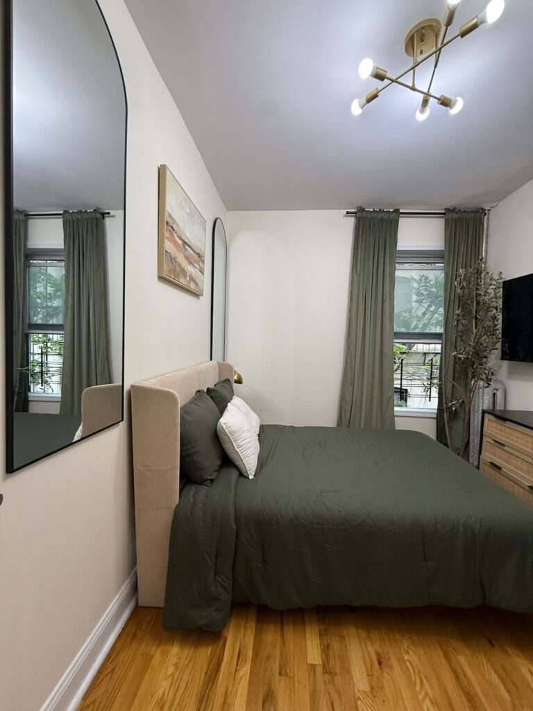 864 Nostrand Ave-Room751-1
