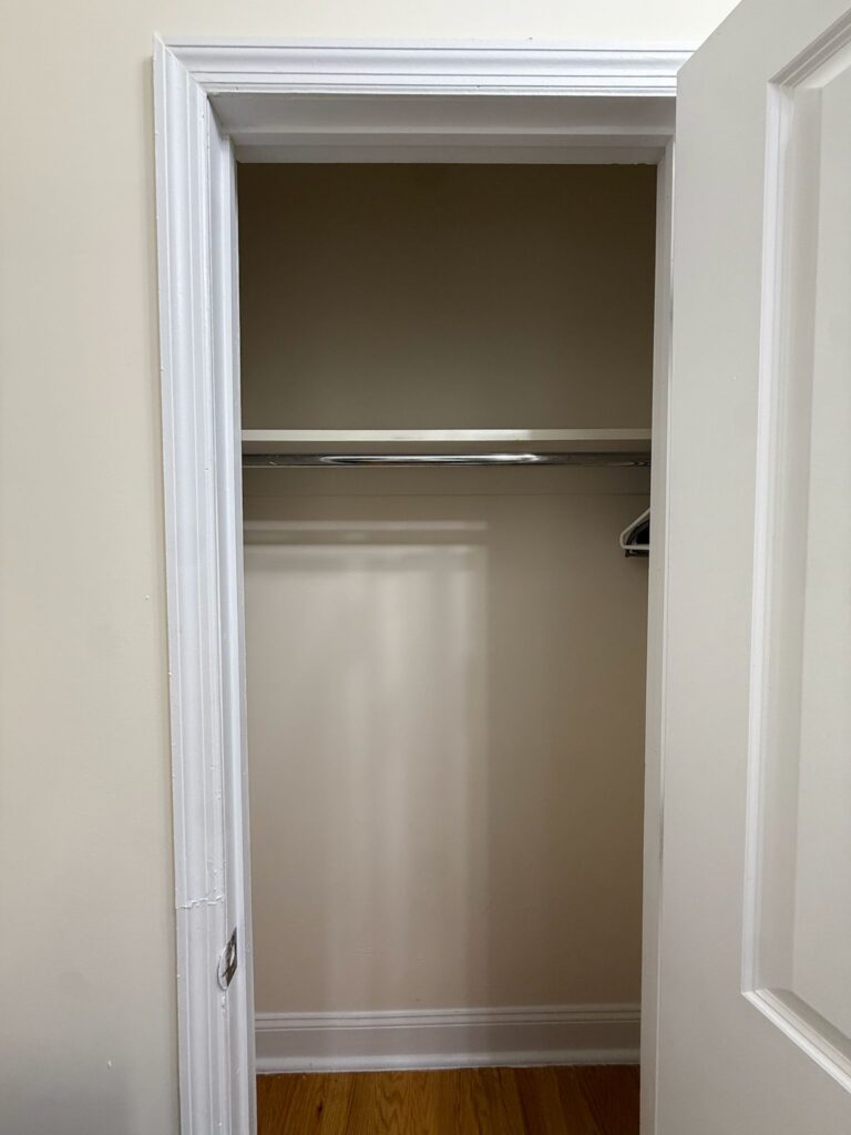 864 Nostrand Ave-Room751-4
